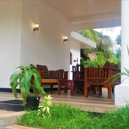 Silver Sand Villa Дамбула Екстериор снимка