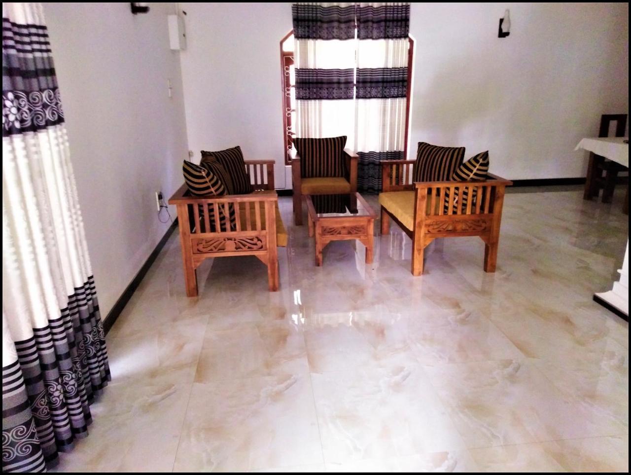 Silver Sand Villa Дамбула Екстериор снимка
