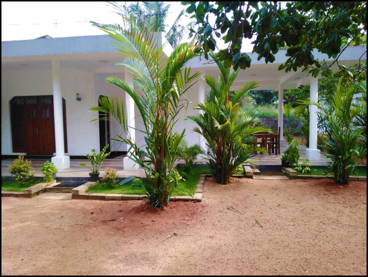 Silver Sand Villa Дамбула Екстериор снимка