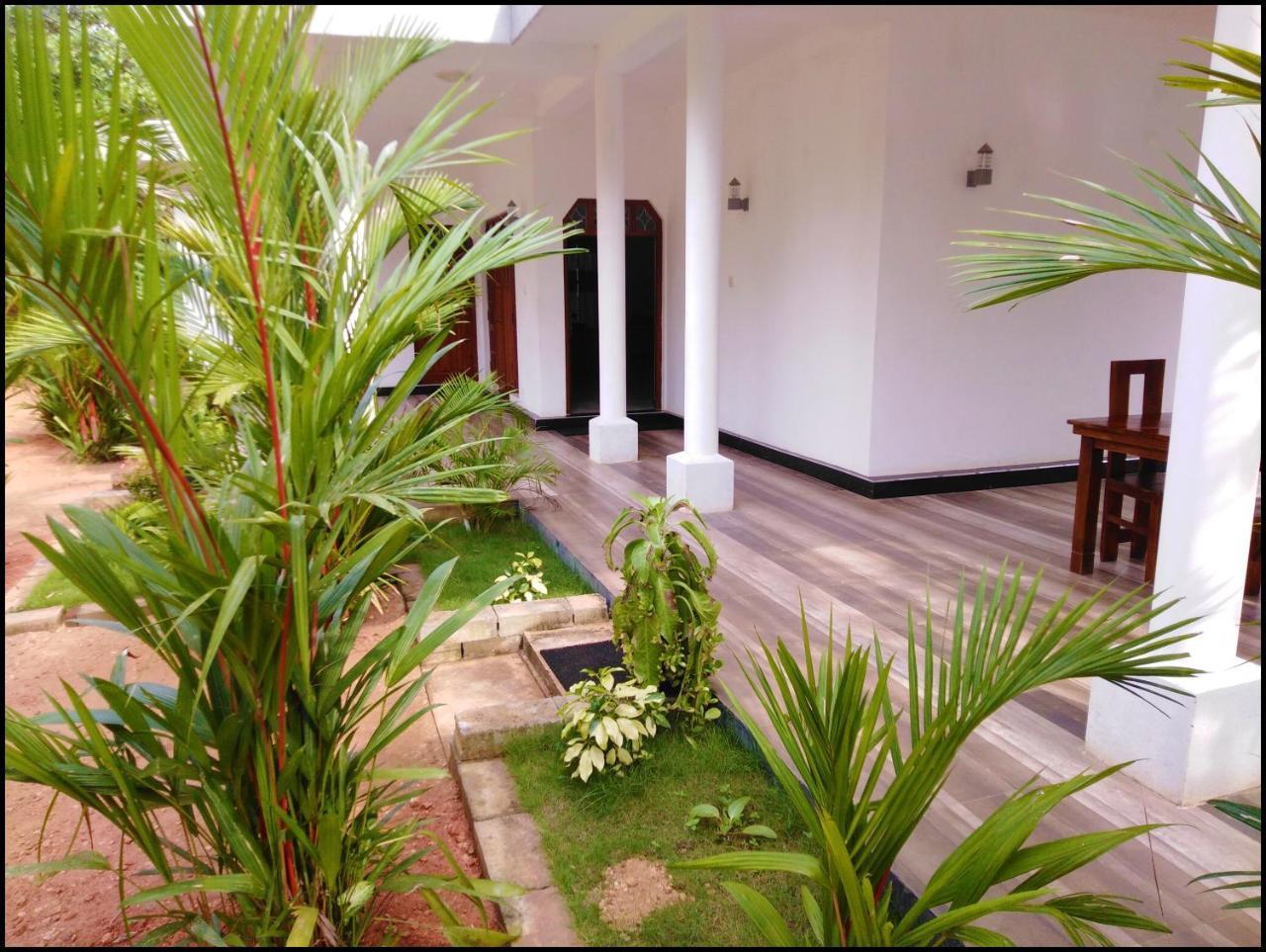 Silver Sand Villa Дамбула Екстериор снимка