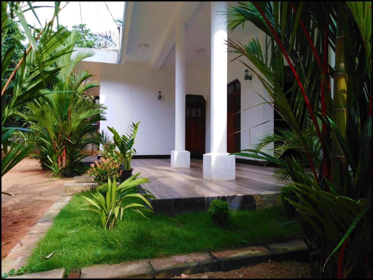 Silver Sand Villa Дамбула Екстериор снимка